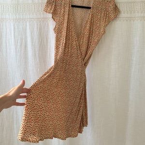 Brandy Melville Floral ‘Robbie’ Wrap Dress | Small